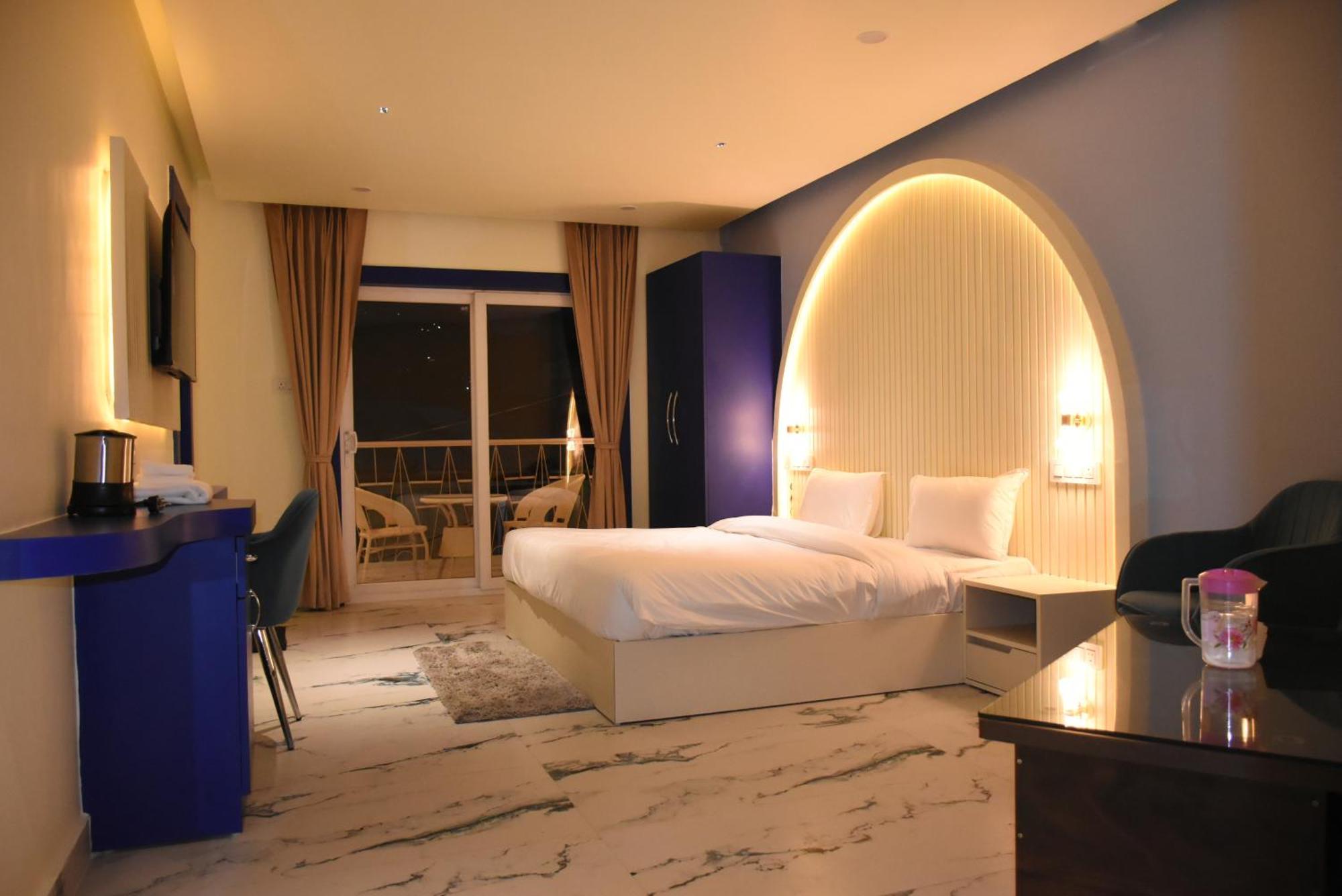 Spruce Hill Hotel & Restro Nainital Extérieur photo