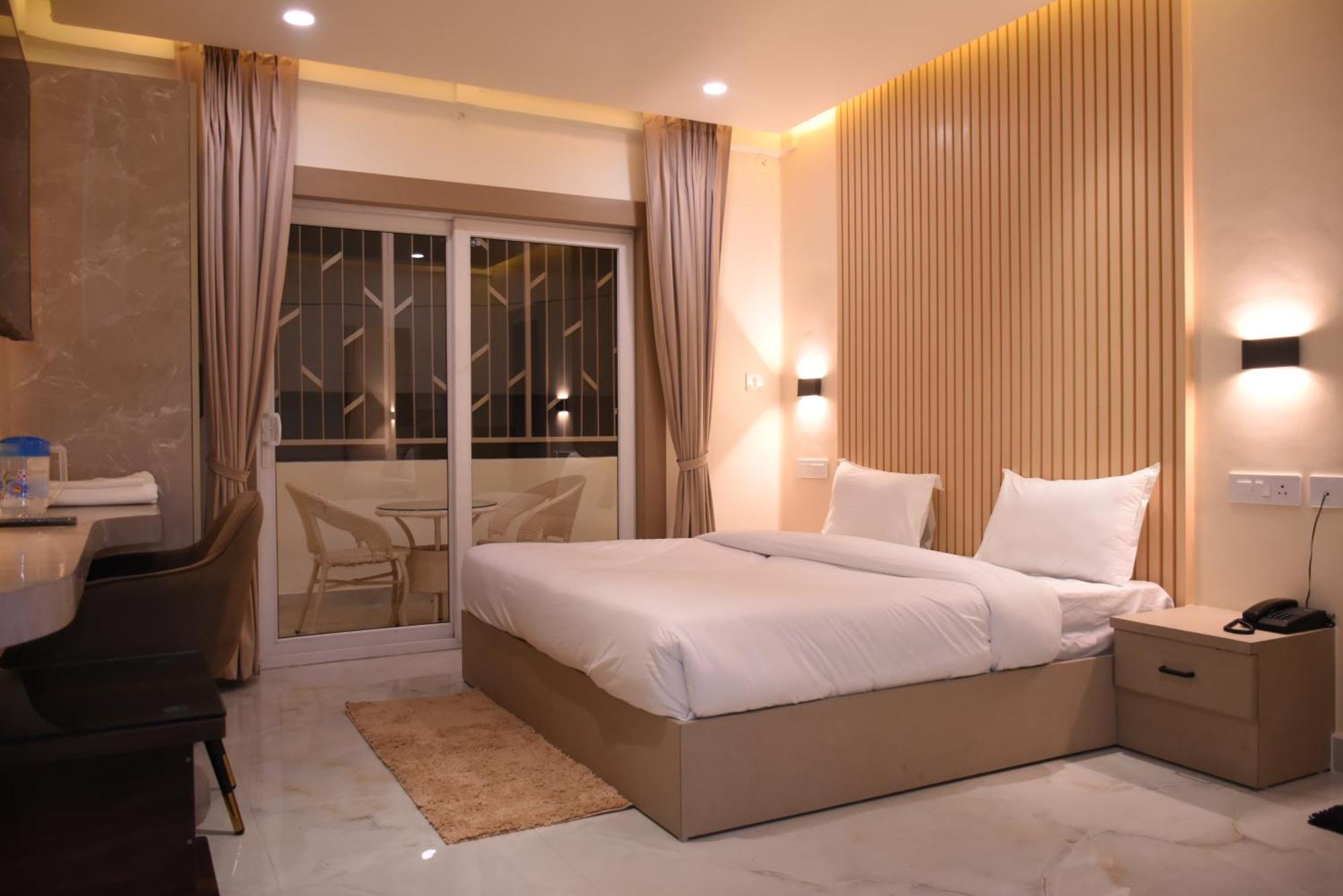 Spruce Hill Hotel & Restro Nainital Extérieur photo