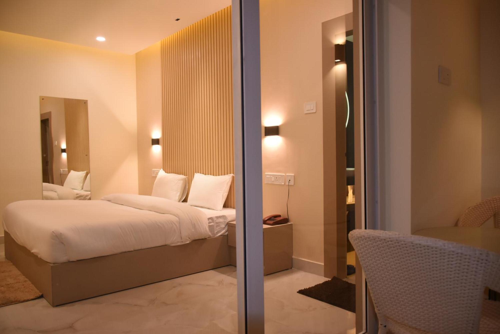 Spruce Hill Hotel & Restro Nainital Extérieur photo