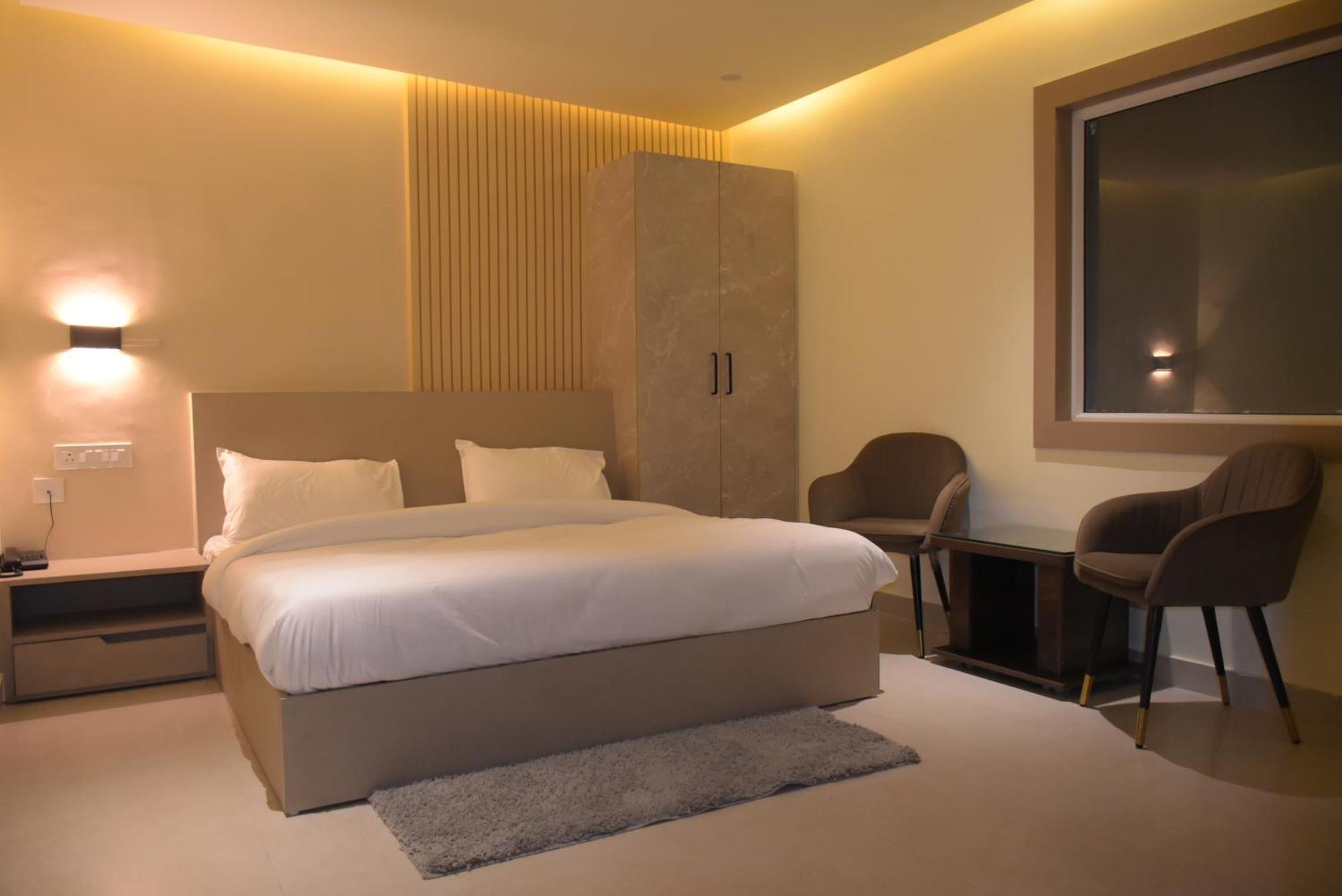 Spruce Hill Hotel & Restro Nainital Extérieur photo
